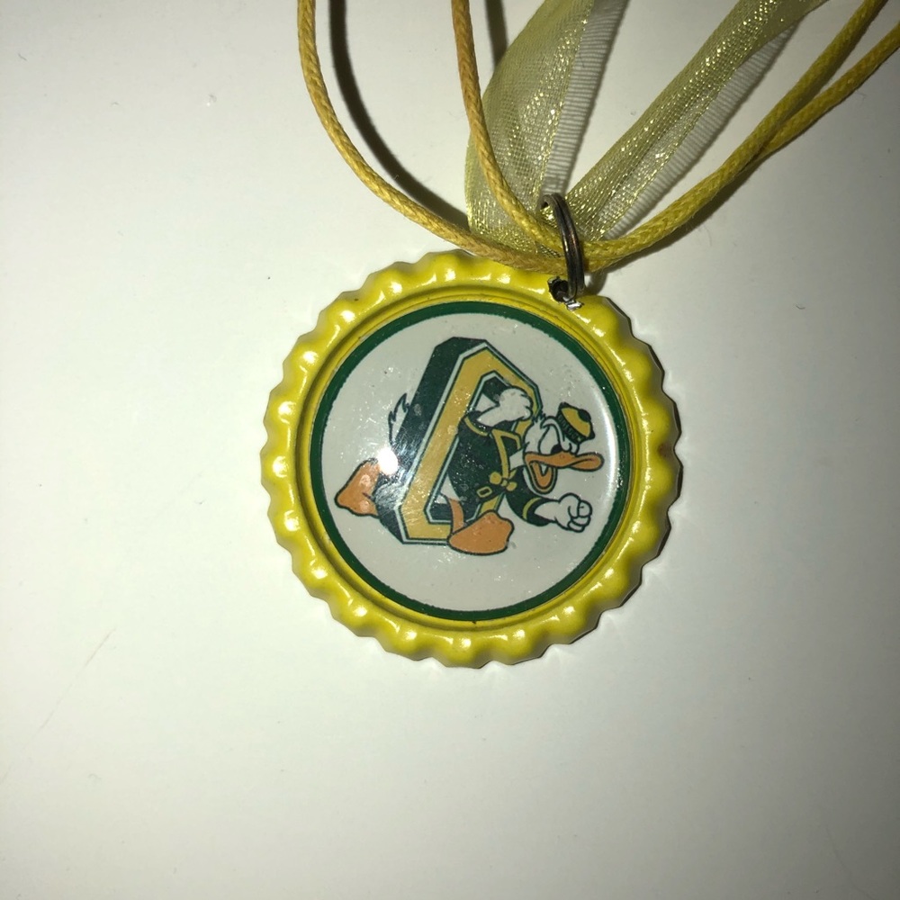 U of O🍭University of Oregon bottle cap necklace🍭